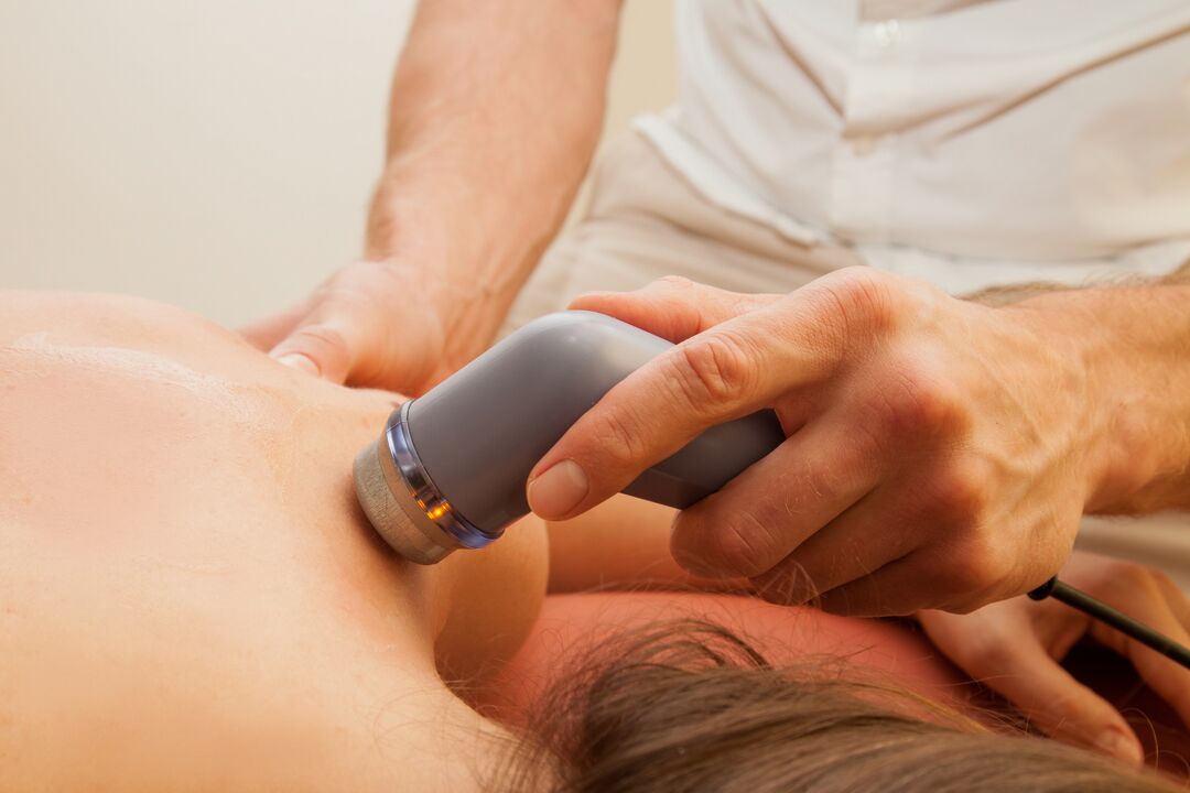 Massager fir d'Behandlung vu Gebärmutterkierper Osteochondrose