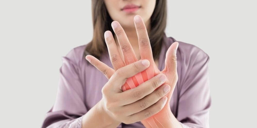 Routheet vun der Haut an Erhéijung vun Péng an de Gelenker vun de Fanger sinn Symptomer vun rheumatoid Arthritis.